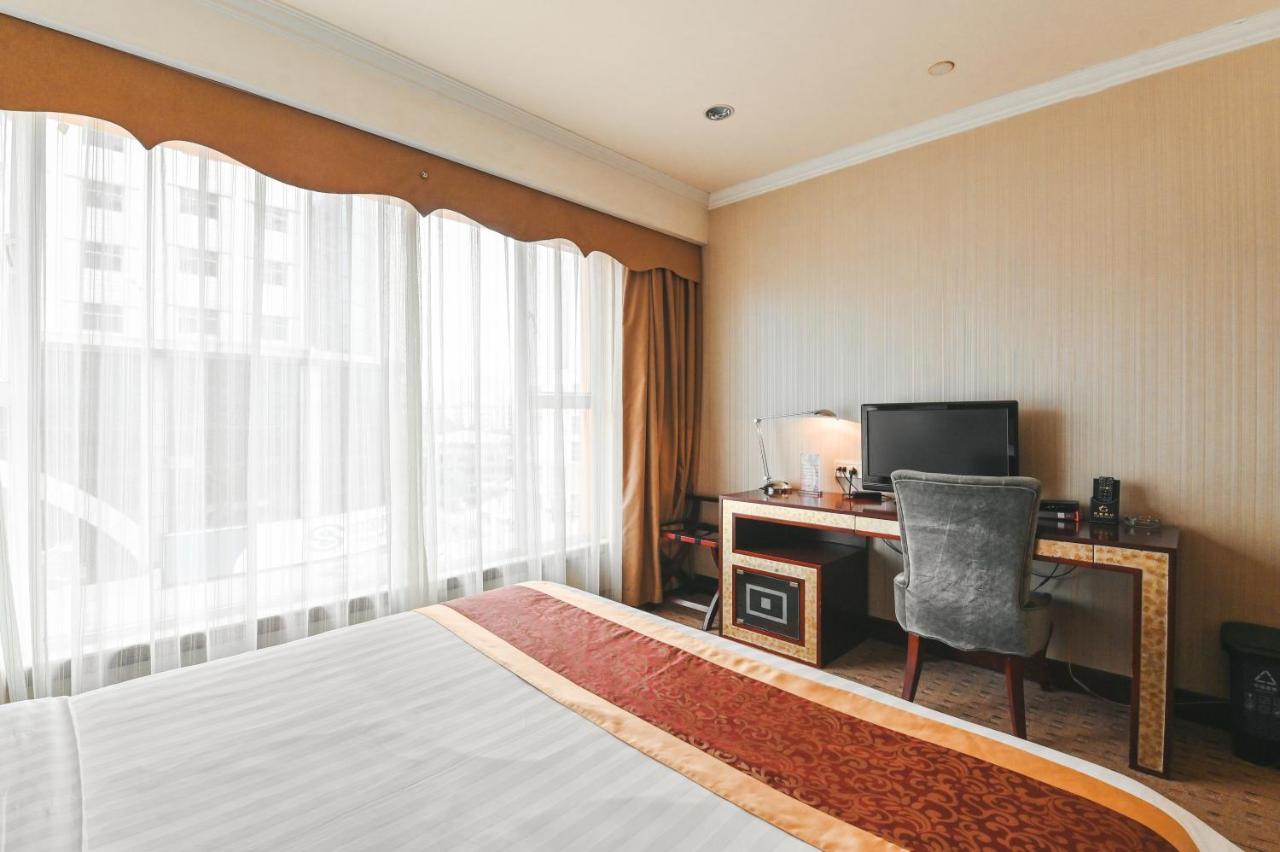 Royal Plaza Hotel Guangzhou Exteriör bild