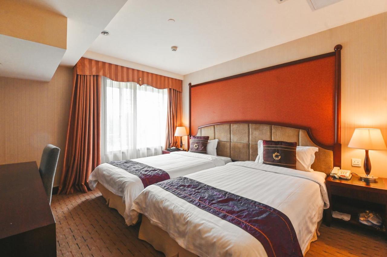 Royal Plaza Hotel Guangzhou Exteriör bild
