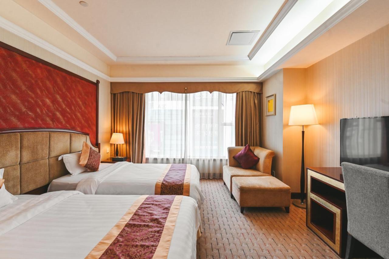 Royal Plaza Hotel Guangzhou Exteriör bild