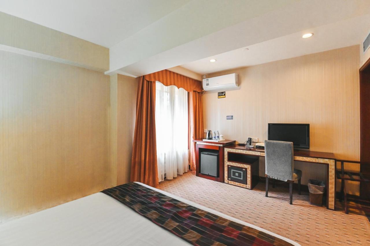 Royal Plaza Hotel Guangzhou Exteriör bild