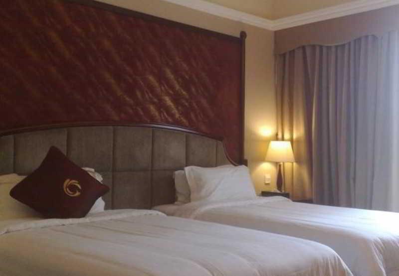 Royal Plaza Hotel Guangzhou Exteriör bild